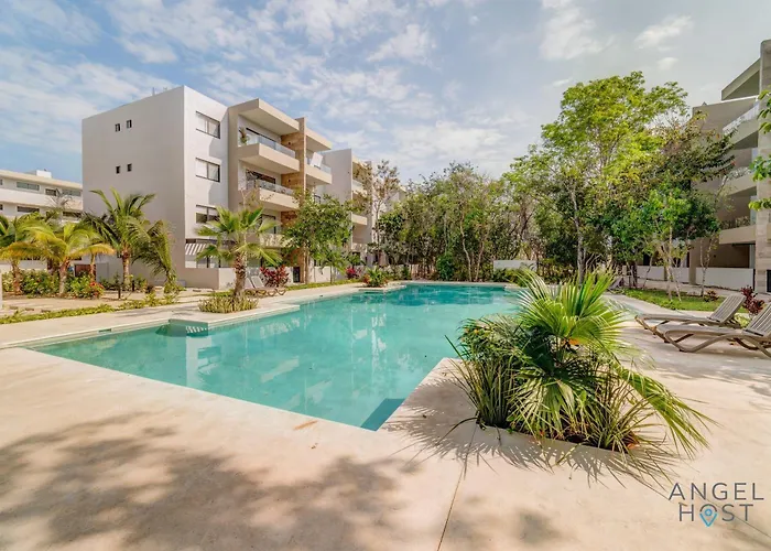 Tranquil Onsite Pool Gym And Playground
